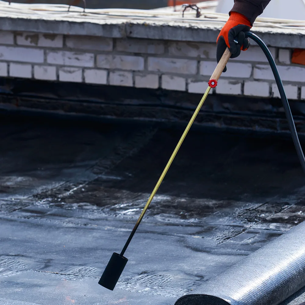 Membrane EPDM ou PVC : quelle étanchéité choisir pour un toit plat à Montjean ?